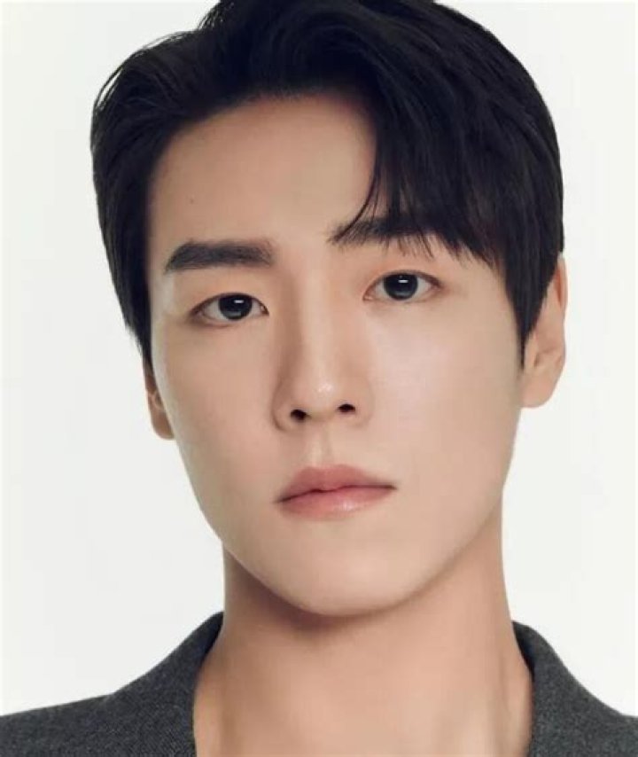 Lee Hyun Woo Lee Hyun Woo