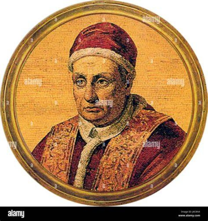 Pope Benedict XIII Biography
