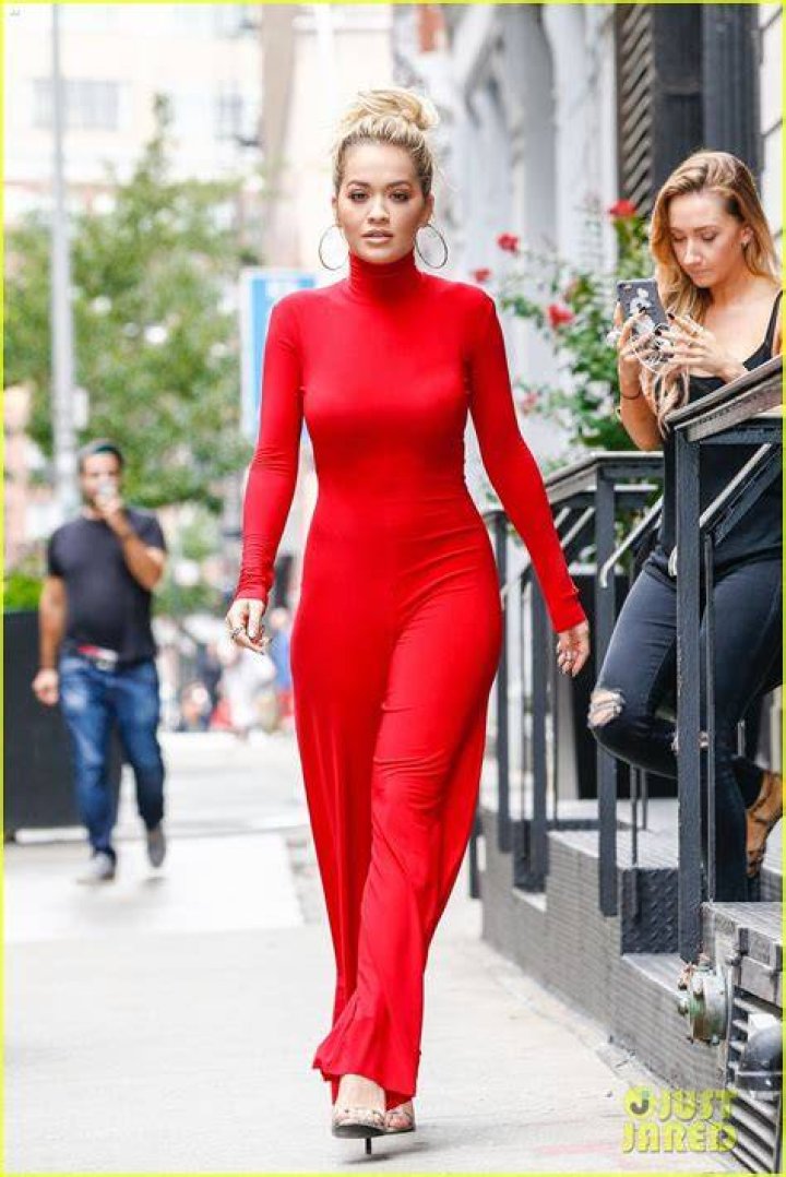 Rita Ora Height Body Shape