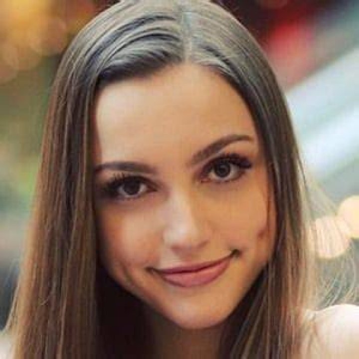 Sydney Serena Brother Ashton celebzbiography.com