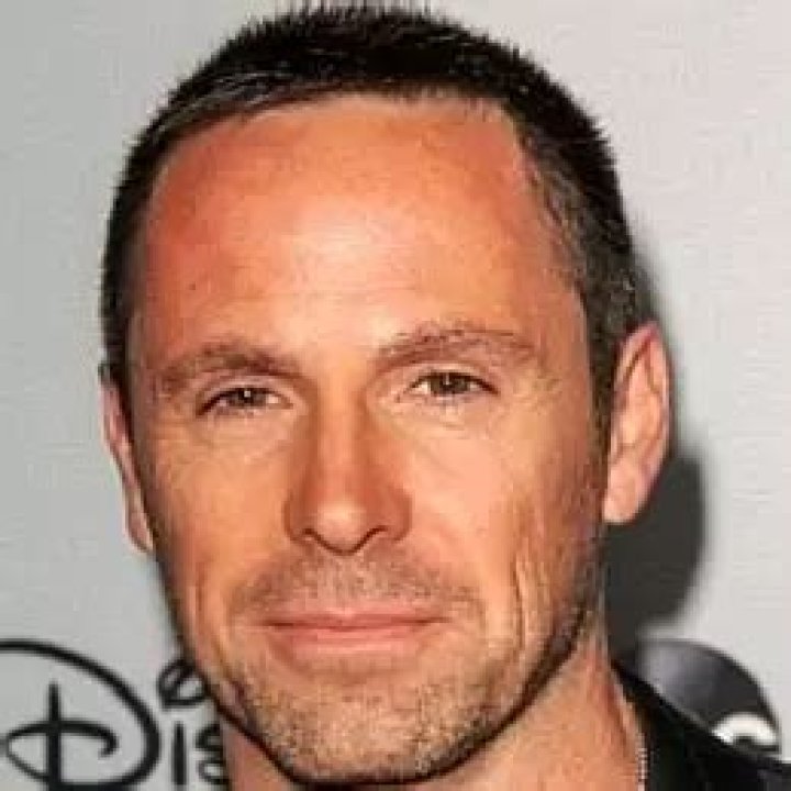 William deVry Net Worth